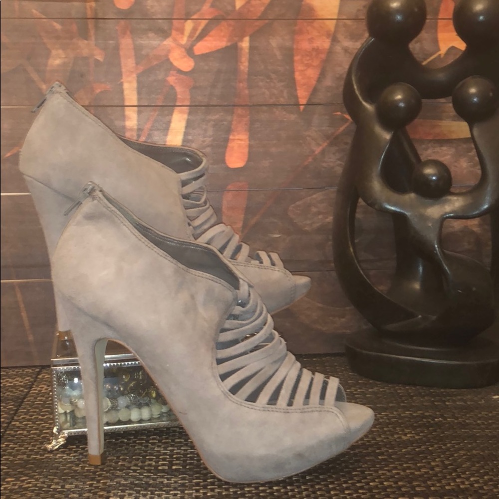 Comfy & Sexy , Dress up or dress down.
